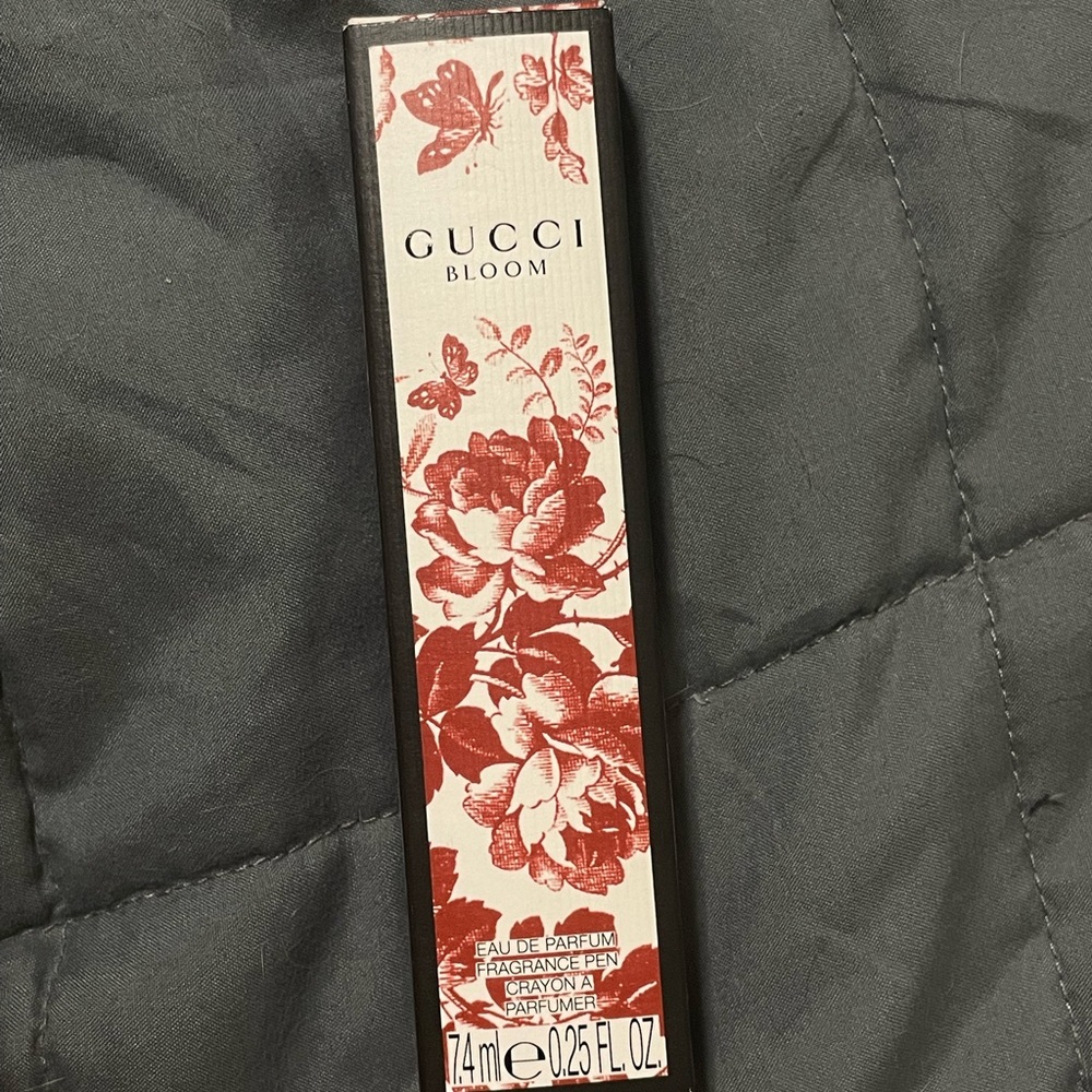 brand new gucci bloom fragrance pen